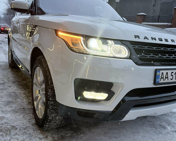 Білий Ленд Ровер Range Rover Sport, об'ємом двигуна 2.99 л та пробігом 147 тис. км за 27500 $, фото 1 на Automoto.ua