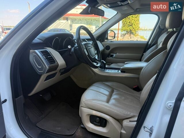 Білий Ленд Ровер Range Rover Sport, об'ємом двигуна 2.99 л та пробігом 233 тис. км за 27500 $, фото 18 на Automoto.ua