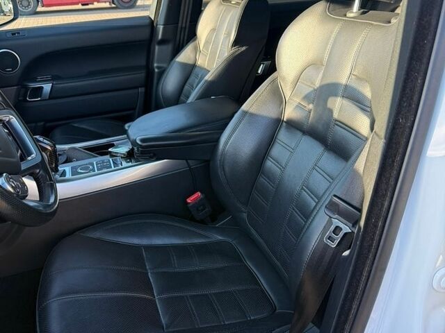 Білий Ленд Ровер Range Rover Sport, об'ємом двигуна 3 л та пробігом 131 тис. км за 29000 $, фото 9 на Automoto.ua