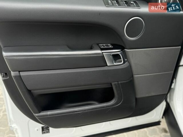 Белый Ленд Ровер Рендж Ровер Спорт, объемом двигателя 3 л и пробегом 130 тыс. км за 26500 $, фото 23 на Automoto.ua