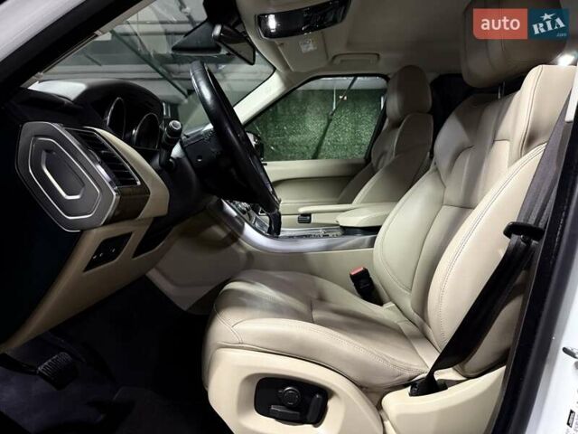 Білий Ленд Ровер Range Rover Sport, об'ємом двигуна 2.99 л та пробігом 62 тис. км за 36500 $, фото 25 на Automoto.ua