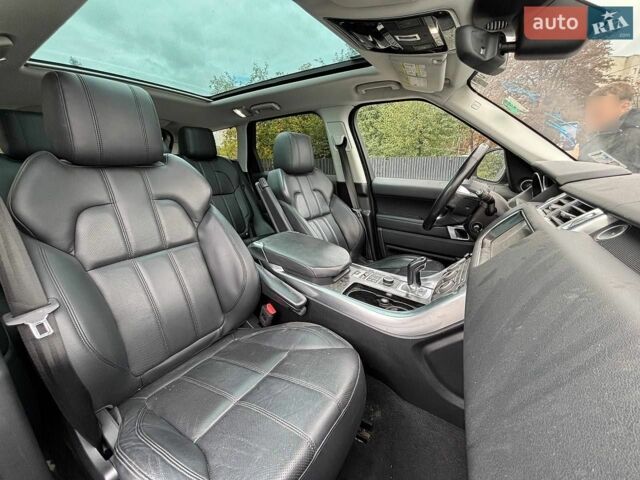 Білий Ленд Ровер Range Rover Sport, об'ємом двигуна 3 л та пробігом 190 тис. км за 10800 $, фото 15 на Automoto.ua