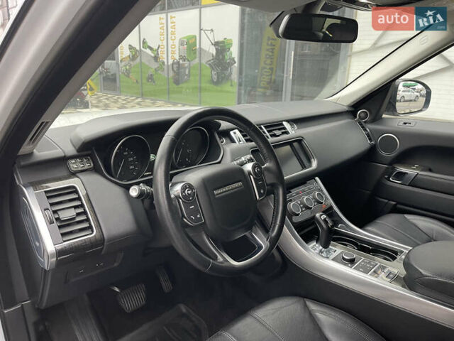 Белый Ленд Ровер Рендж Ровер Спорт, объемом двигателя 2.99 л и пробегом 175 тыс. км за 26000 $, фото 24 на Automoto.ua