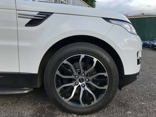 Білий Ленд Ровер Range Rover Sport, об'ємом двигуна 3 л та пробігом 80 тис. км за 51500 $, фото 22 на Automoto.ua
