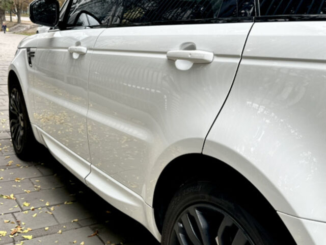 Білий Ленд Ровер Range Rover Sport, об'ємом двигуна 2.99 л та пробігом 148 тис. км за 27990 $, фото 6 на Automoto.ua