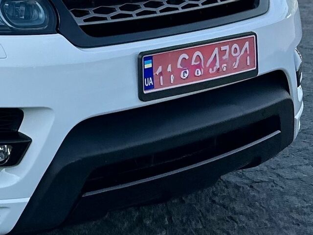 Білий Ленд Ровер Range Rover Sport, об'ємом двигуна 3 л та пробігом 112 тис. км за 25999 $, фото 46 на Automoto.ua