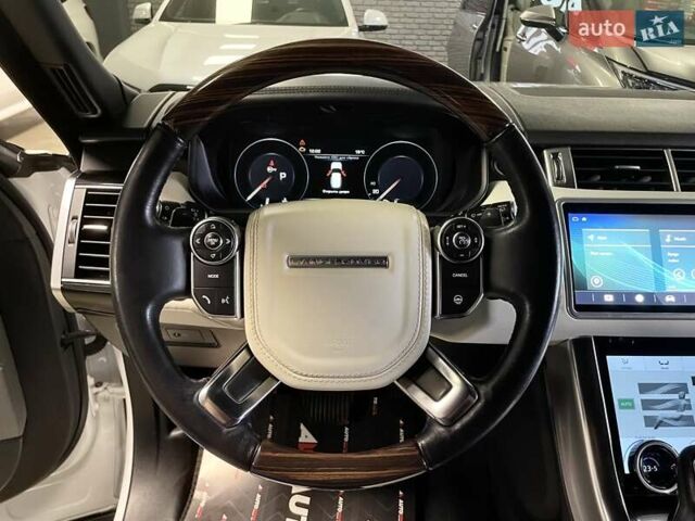 Білий Ленд Ровер Range Rover Sport, об'ємом двигуна 3 л та пробігом 132 тис. км за 33700 $, фото 50 на Automoto.ua