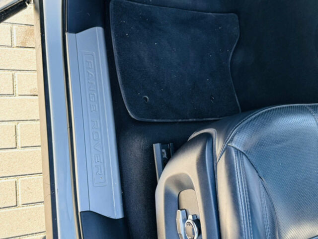 Білий Ленд Ровер Range Rover Sport, об'ємом двигуна 2.99 л та пробігом 145 тис. км за 35999 $, фото 20 на Automoto.ua