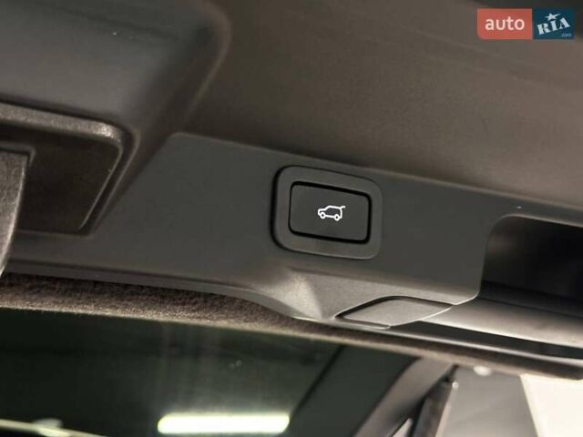 Білий Ленд Ровер Range Rover Sport, об'ємом двигуна 2.99 л та пробігом 132 тис. км за 28900 $, фото 40 на Automoto.ua