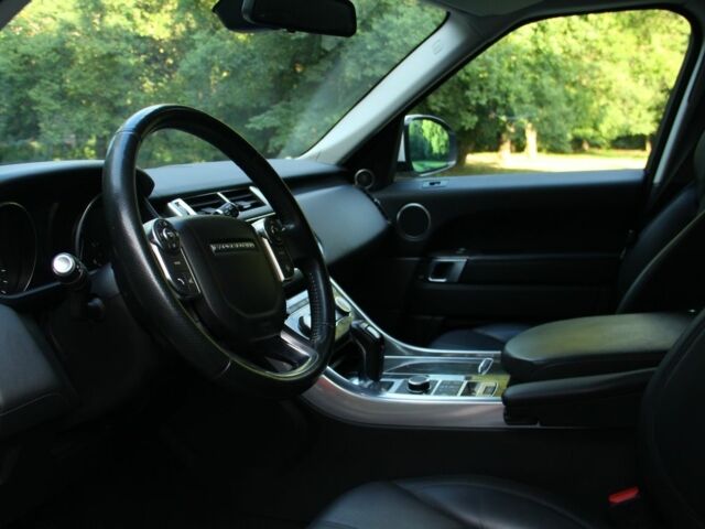 Білий Ленд Ровер Range Rover Sport, об'ємом двигуна 3 л та пробігом 144 тис. км за 36500 $, фото 8 на Automoto.ua