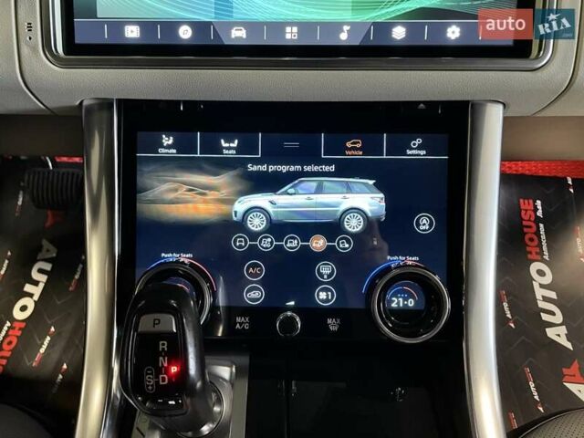 Білий Ленд Ровер Range Rover Sport, об'ємом двигуна 3 л та пробігом 132 тис. км за 33700 $, фото 70 на Automoto.ua