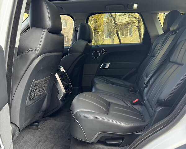 Білий Ленд Ровер Range Rover Sport, об'ємом двигуна 2.99 л та пробігом 146 тис. км за 25900 $, фото 14 на Automoto.ua