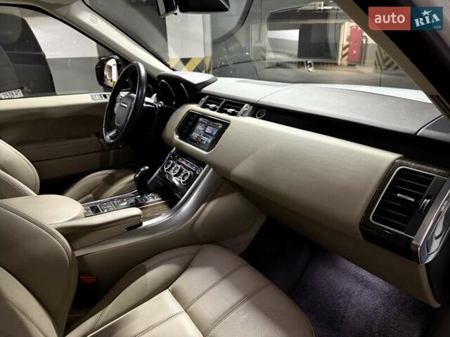 Білий Ленд Ровер Range Rover Sport, об'ємом двигуна 2.99 л та пробігом 62 тис. км за 36500 $, фото 67 на Automoto.ua