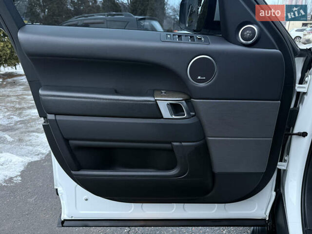 Белый Ленд Ровер Рендж Ровер Спорт, объемом двигателя 3 л и пробегом 187 тыс. км за 28500 $, фото 32 на Automoto.ua