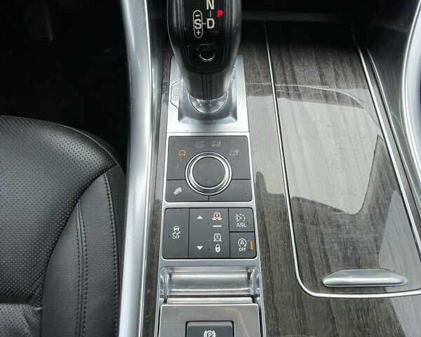Білий Ленд Ровер Range Rover Sport, об'ємом двигуна 2.99 л та пробігом 121 тис. км за 29000 $, фото 15 на Automoto.ua