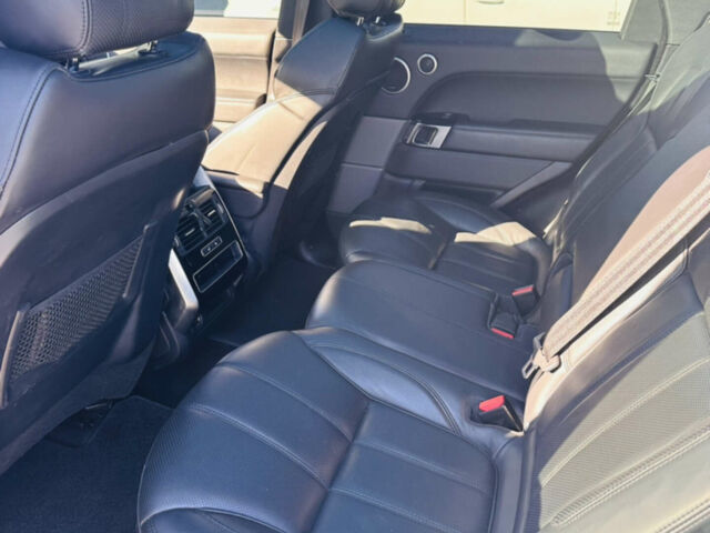 Білий Ленд Ровер Range Rover Sport, об'ємом двигуна 2.99 л та пробігом 145 тис. км за 35999 $, фото 23 на Automoto.ua