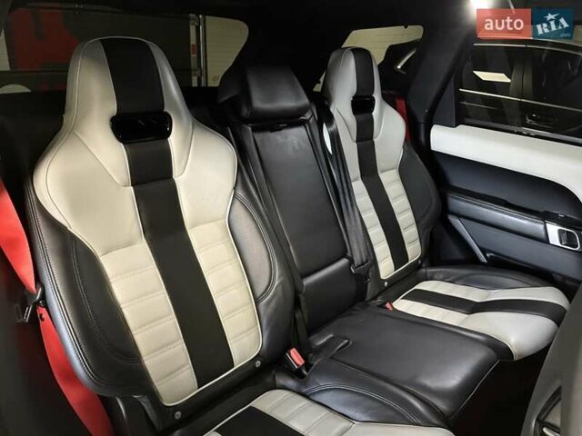 Білий Ленд Ровер Range Rover Sport, об'ємом двигуна 3 л та пробігом 132 тис. км за 33700 $, фото 41 на Automoto.ua