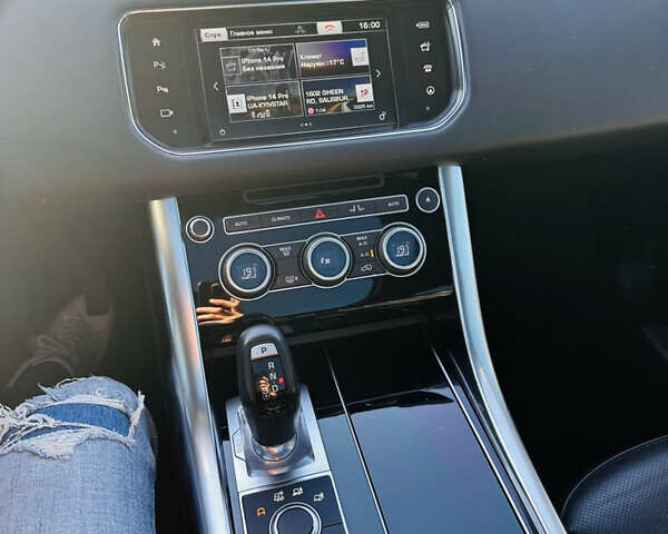 Білий Ленд Ровер Range Rover Sport, об'ємом двигуна 2.99 л та пробігом 145 тис. км за 33999 $, фото 15 на Automoto.ua