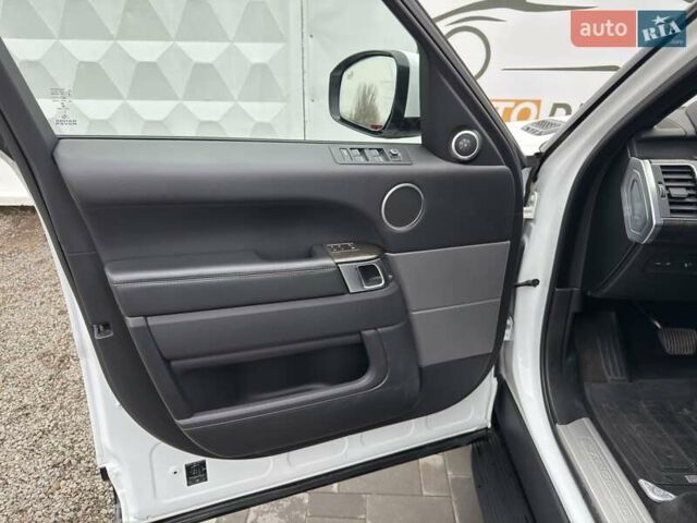 Білий Ленд Ровер Range Rover Sport, об'ємом двигуна 2.99 л та пробігом 140 тис. км за 25900 $, фото 16 на Automoto.ua