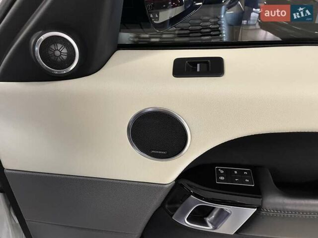 Білий Ленд Ровер Range Rover Sport, об'ємом двигуна 3 л та пробігом 132 тис. км за 33700 $, фото 45 на Automoto.ua