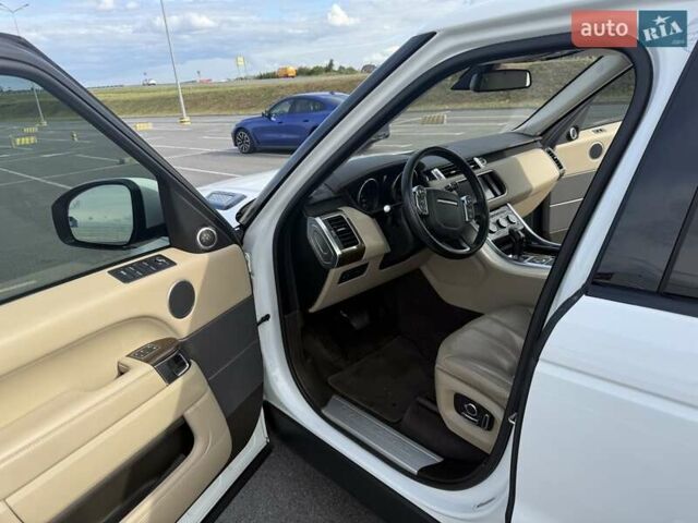 Белый Ленд Ровер Рендж Ровер Спорт, объемом двигателя 2.99 л и пробегом 132 тыс. км за 31000 $, фото 16 на Automoto.ua