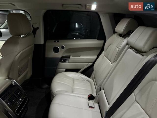 Білий Ленд Ровер Range Rover Sport, об'ємом двигуна 2.99 л та пробігом 62 тис. км за 36500 $, фото 55 на Automoto.ua