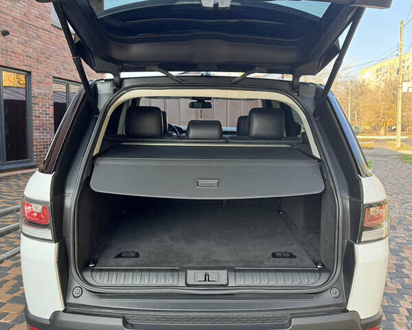 Білий Ленд Ровер Range Rover Sport, об'ємом двигуна 2.99 л та пробігом 146 тис. км за 25900 $, фото 15 на Automoto.ua