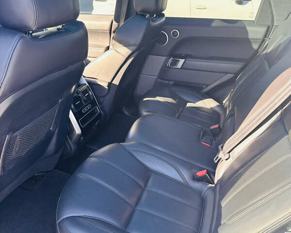 Білий Ленд Ровер Range Rover Sport, об'ємом двигуна 2.99 л та пробігом 145 тис. км за 33999 $, фото 24 на Automoto.ua
