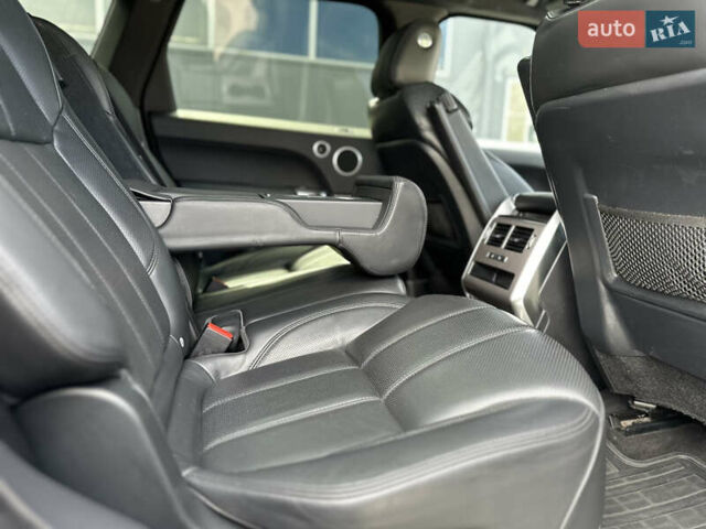 Белый Ленд Ровер Рендж Ровер Спорт, объемом двигателя 3 л и пробегом 196 тыс. км за 23500 $, фото 23 на Automoto.ua