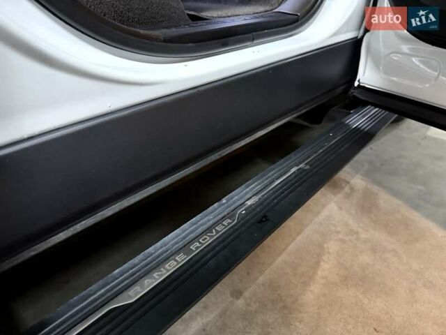 Білий Ленд Ровер Range Rover Sport, об'ємом двигуна 2.99 л та пробігом 62 тис. км за 36500 $, фото 66 на Automoto.ua