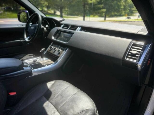 Білий Ленд Ровер Range Rover Sport, об'ємом двигуна 3 л та пробігом 109 тис. км за 7200 $, фото 10 на Automoto.ua