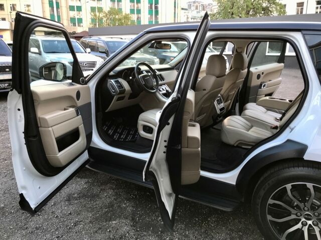 Білий Ленд Ровер Range Rover Sport, об'ємом двигуна 3 л та пробігом 80 тис. км за 51500 $, фото 36 на Automoto.ua