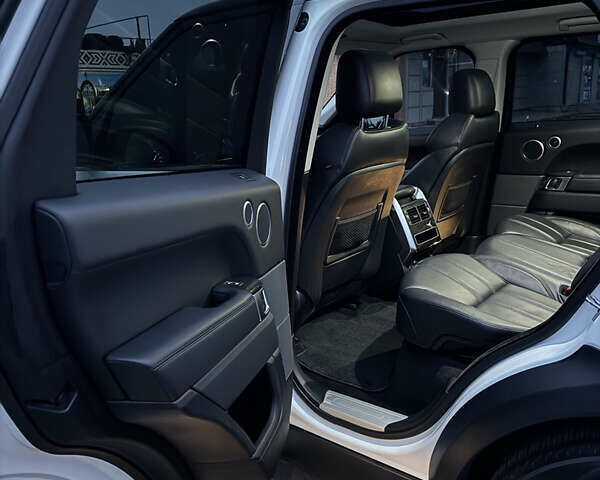 Білий Ленд Ровер Range Rover Sport, об'ємом двигуна 2.99 л та пробігом 146 тис. км за 24500 $, фото 13 на Automoto.ua