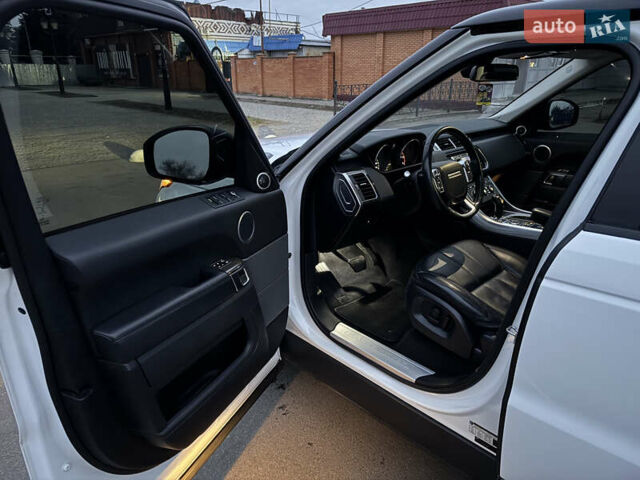 Білий Ленд Ровер Range Rover Sport, об'ємом двигуна 2.99 л та пробігом 146 тис. км за 24500 $, фото 10 на Automoto.ua