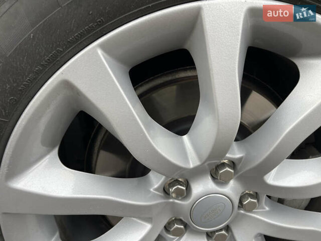 Белый Ленд Ровер Рендж Ровер Спорт, объемом двигателя 2.99 л и пробегом 175 тыс. км за 26000 $, фото 12 на Automoto.ua