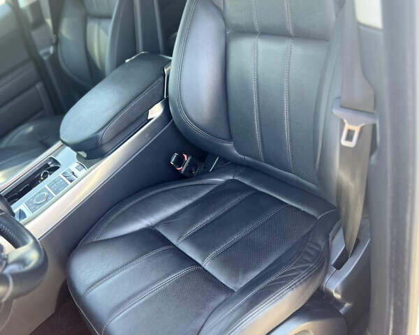 Білий Ленд Ровер Range Rover Sport, об'ємом двигуна 2.99 л та пробігом 73 тис. км за 34900 $, фото 39 на Automoto.ua