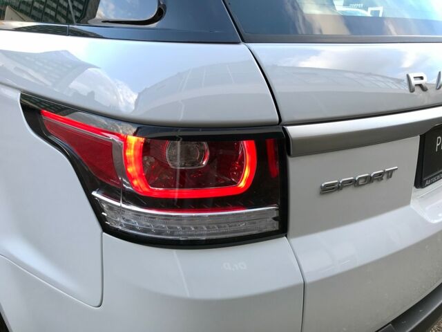 Білий Ленд Ровер Range Rover Sport, об'ємом двигуна 3 л та пробігом 80 тис. км за 51500 $, фото 27 на Automoto.ua