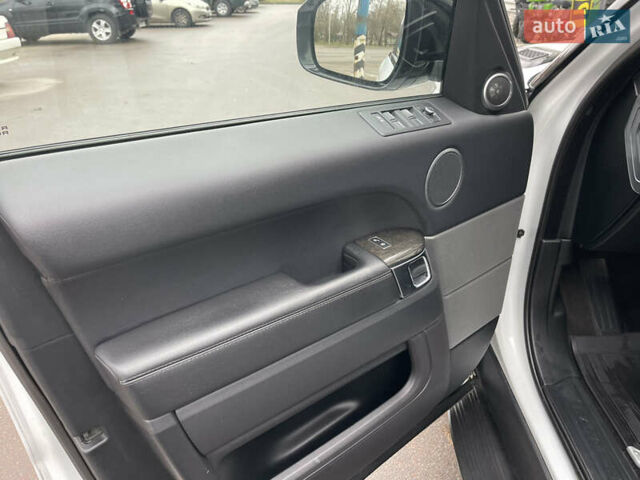 Белый Ленд Ровер Рендж Ровер Спорт, объемом двигателя 2.99 л и пробегом 175 тыс. км за 26000 $, фото 25 на Automoto.ua