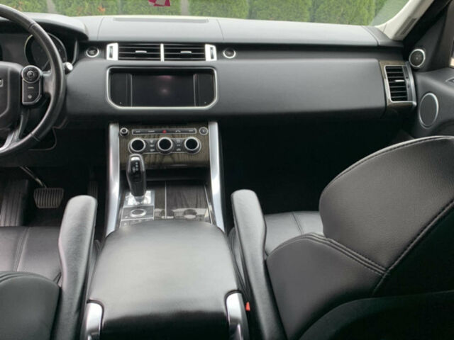 Білий Ленд Ровер Range Rover Sport, об'ємом двигуна 2.99 л та пробігом 230 тис. км за 42000 $, фото 35 на Automoto.ua
