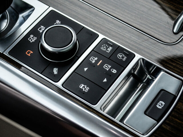 Білий Ленд Ровер Range Rover Sport, об'ємом двигуна 3 л та пробігом 81 тис. км за 55000 $, фото 33 на Automoto.ua