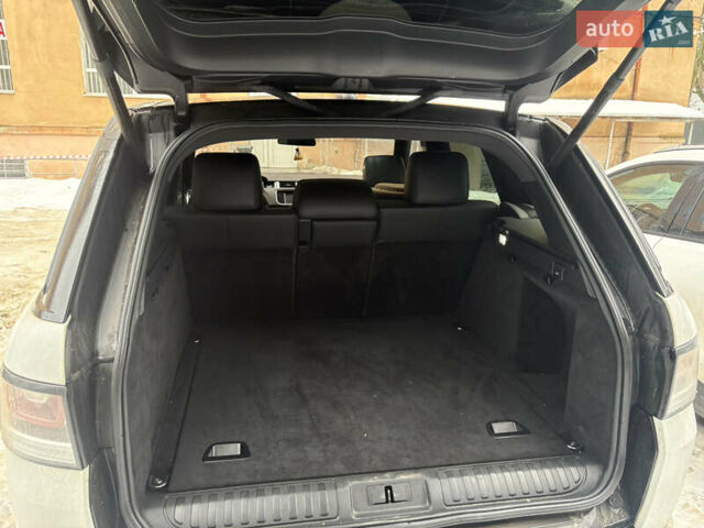 Белый Ленд Ровер Рендж Ровер Спорт, объемом двигателя 3 л и пробегом 130 тыс. км за 29899 $, фото 8 на Automoto.ua