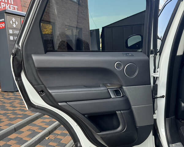 Білий Ленд Ровер Range Rover Sport, об'ємом двигуна 2.99 л та пробігом 146 тис. км за 25900 $, фото 13 на Automoto.ua