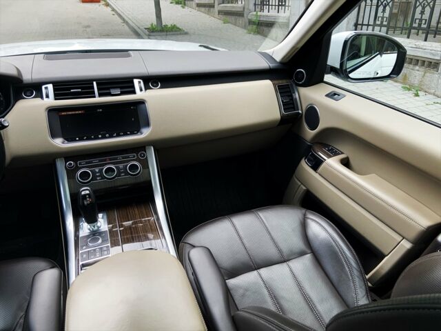 Білий Ленд Ровер Range Rover Sport, об'ємом двигуна 3 л та пробігом 40 тис. км за 58900 $, фото 11 на Automoto.ua