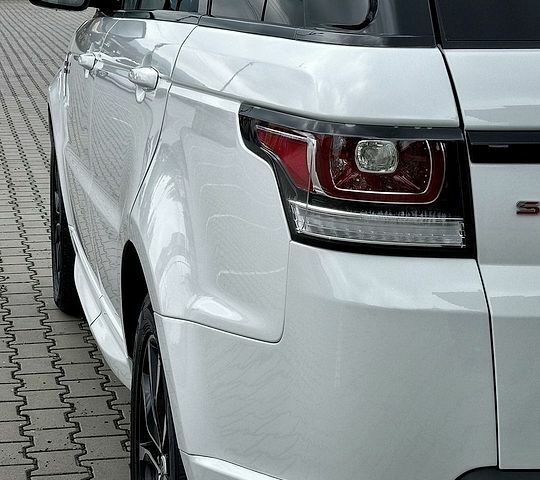 Білий Ленд Ровер Range Rover Sport, об'ємом двигуна 3 л та пробігом 112 тис. км за 39700 $, фото 39 на Automoto.ua