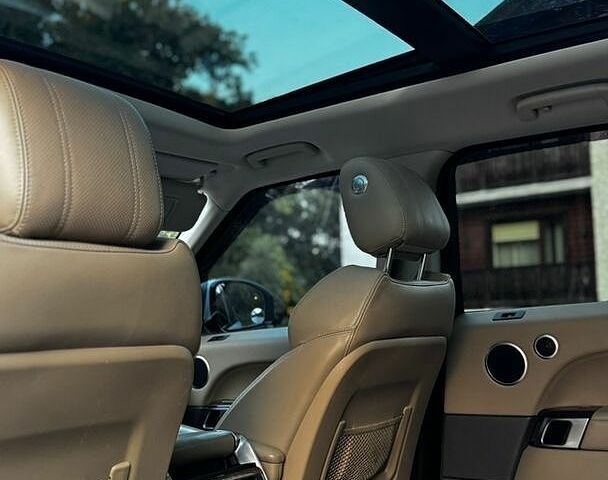 Білий Ленд Ровер Range Rover Sport, об'ємом двигуна 2.99 л та пробігом 183 тис. км за 25700 $, фото 40 на Automoto.ua