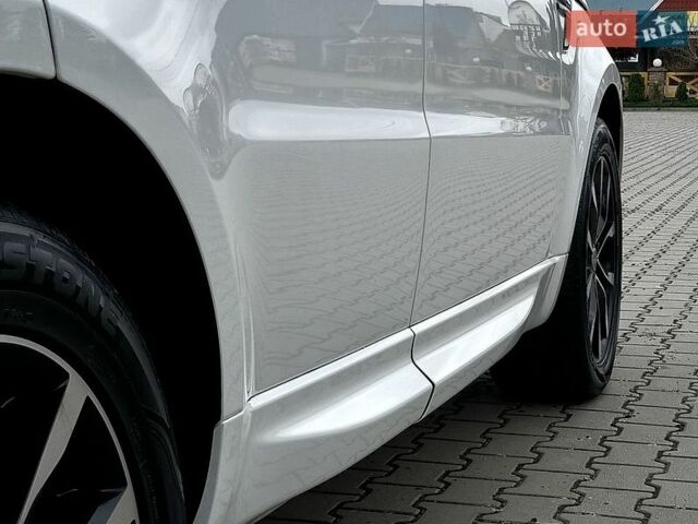 Білий Ленд Ровер Range Rover Sport, об'ємом двигуна 3 л та пробігом 112 тис. км за 43900 $, фото 47 на Automoto.ua