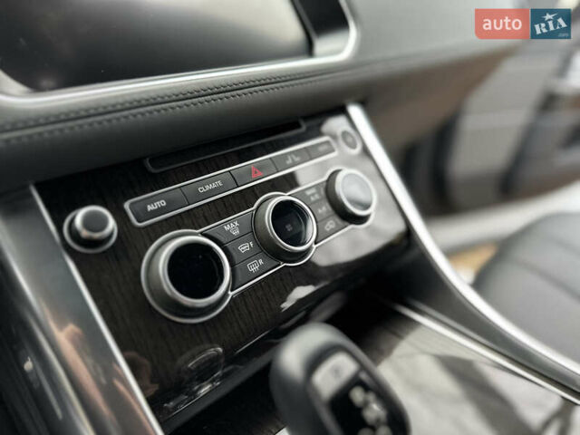 Белый Ленд Ровер Рендж Ровер Спорт, объемом двигателя 2.99 л и пробегом 63 тыс. км за 49000 $, фото 48 на Automoto.ua