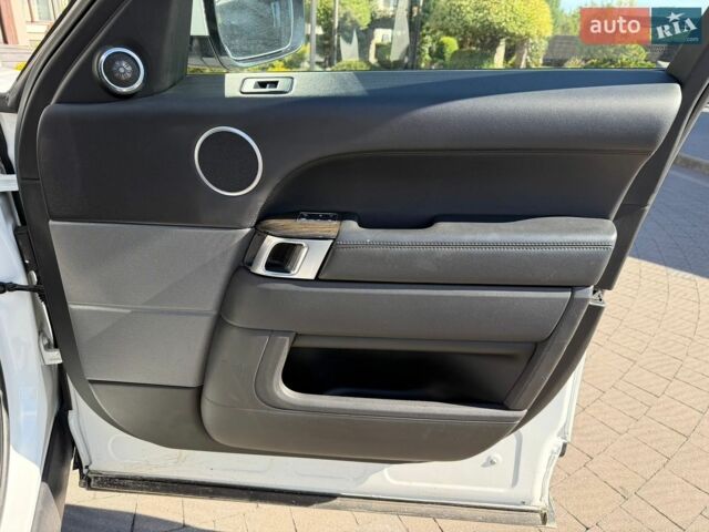 Білий Ленд Ровер Range Rover Sport, об'ємом двигуна 3 л та пробігом 211 тис. км за 22500 $, фото 30 на Automoto.ua