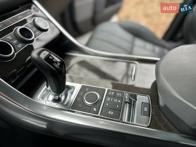 Белый Ленд Ровер Рендж Ровер Спорт, объемом двигателя 2.99 л и пробегом 63 тыс. км за 49000 $, фото 49 на Automoto.ua