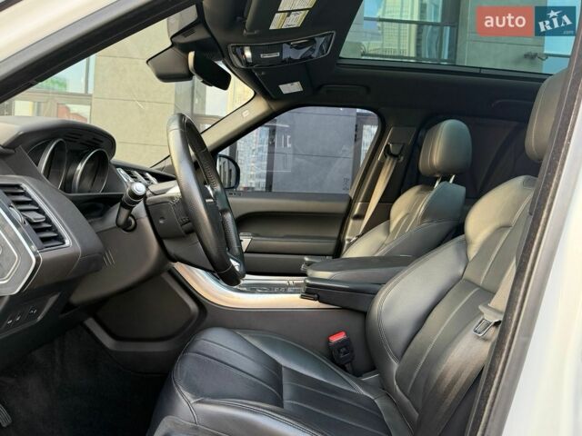 Білий Ленд Ровер Range Rover Sport, об'ємом двигуна 3 л та пробігом 144 тис. км за 26000 $, фото 13 на Automoto.ua